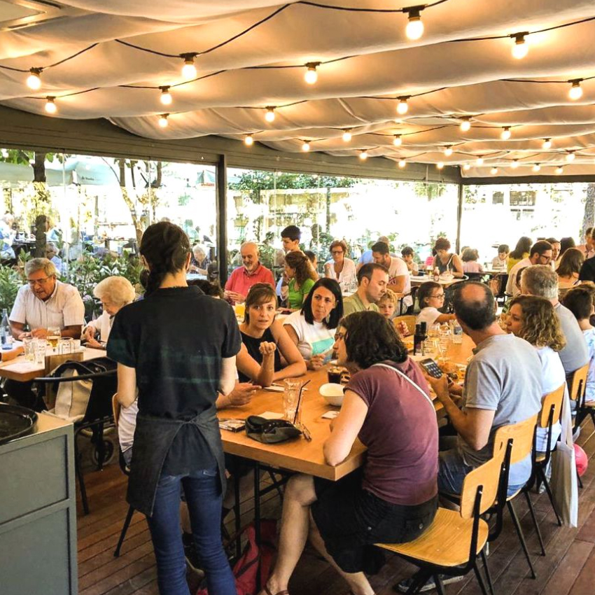 ¡Abrimos las ventanas y nuestro restaurante se abre al parque Berlín!