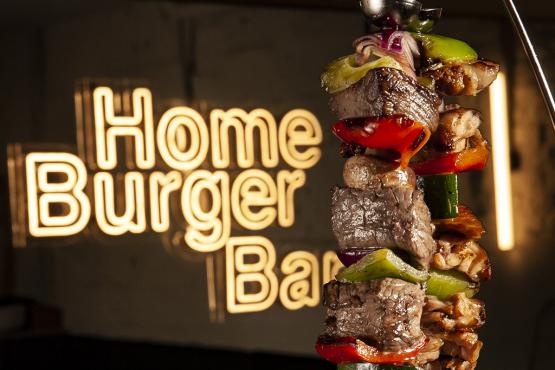 https://www.homeburgerbar.com/Nueva%20temporada%2C%20nuevos%20platos%20en%20carta